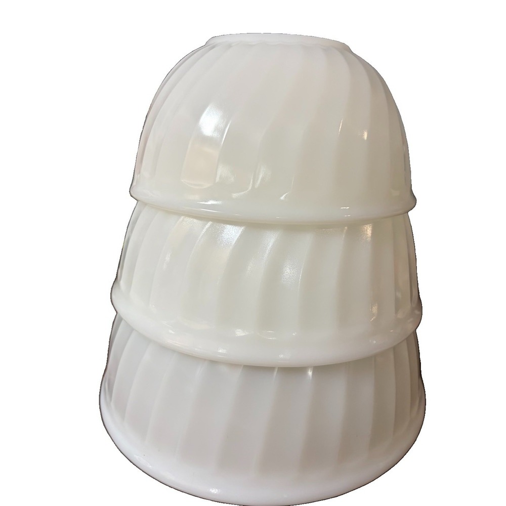 Vintage Fire-King White Swirl Milk Glass Nesting Mixing Bowls Set of 3